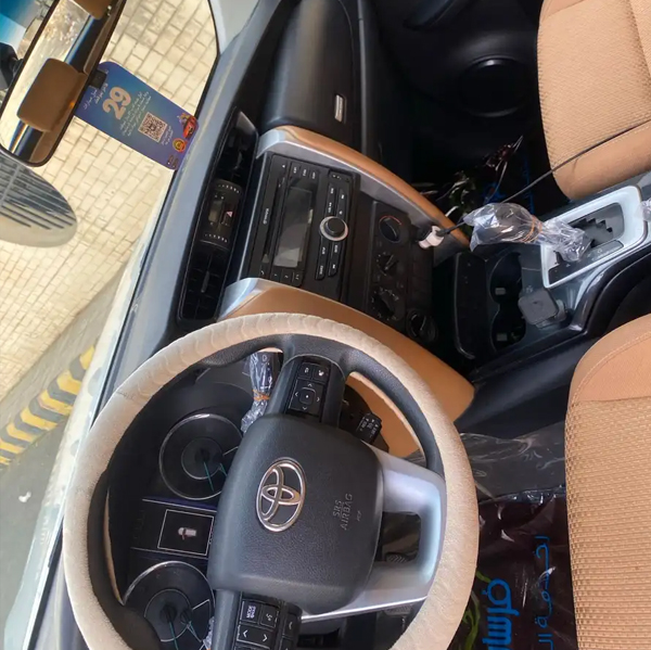 Toyota Fortuner 2024 - Image 4