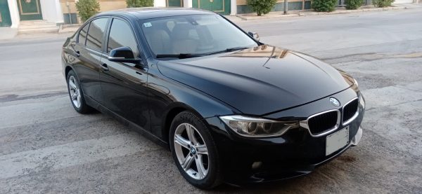 ⁦BMW 2016 320i⁩ - الصورة ⁦2⁩