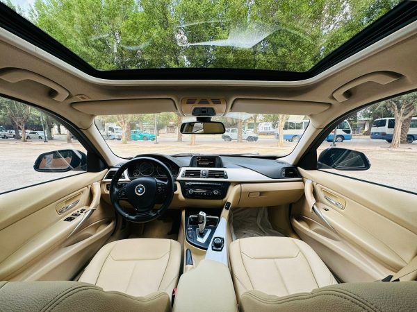 ⁦BMW 2016 320i⁩ - الصورة ⁦9⁩