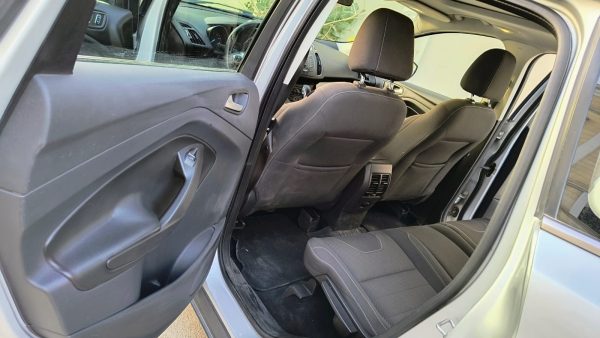 ⁦Ford Escape 2016 AWD⁩ - الصورة ⁦3⁩