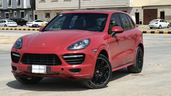 ⁦Porsche Cayane⁩ - الصورة ⁦2⁩