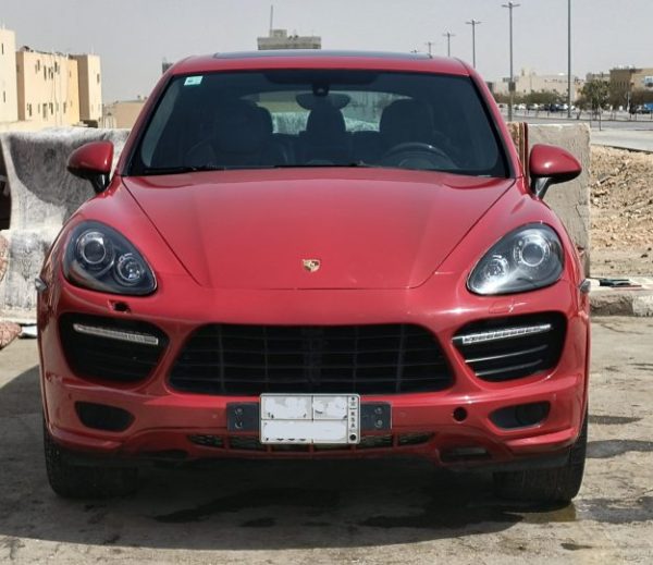 Porsche Cayane